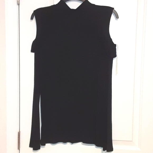 NWOT MAISON JULES BLACK RUFFLE SHOULDER TURLENECK - Picture 5 of 5